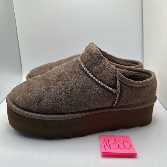 CUSHIONAIRE Women's Genuine Suede Cozy Mule Platform +Memory Foam 8 TAUPE - Picture 3 of 8